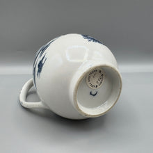 Load image into Gallery viewer, Lowestoft Porcelain Sparrow Beak Jug and Cover - Fence Pattern - C.1770/75