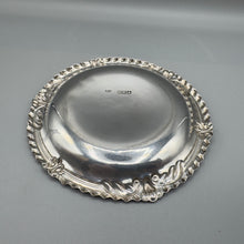 Load image into Gallery viewer, Pair of Silver Dishes by William Comyns - London 1902