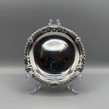 Load image into Gallery viewer, Pair of Silver Dishes by William Comyns - London 1902